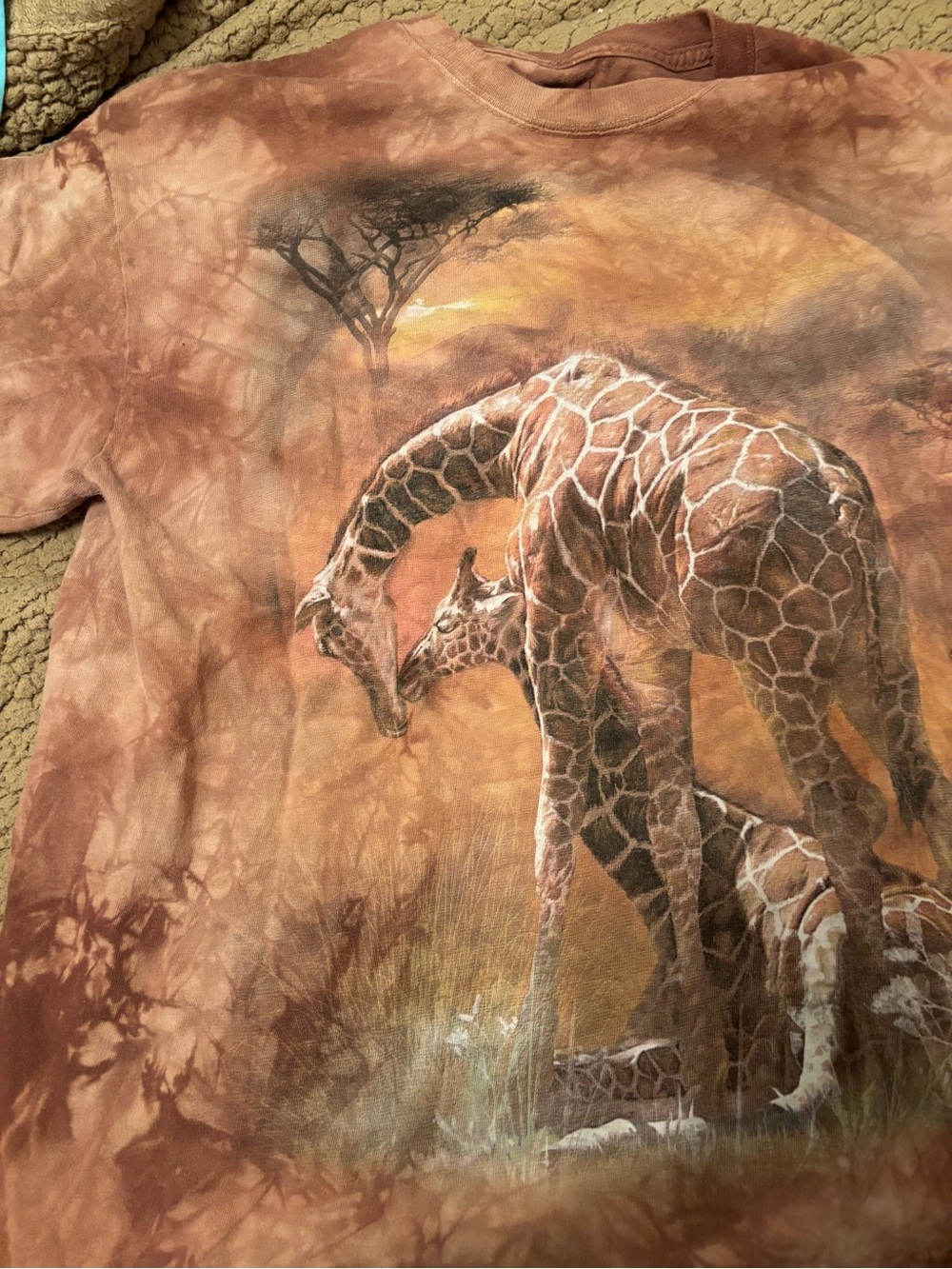 The Mountain Brown Tie-Dye Giraffe Tee L